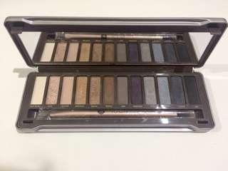 ICON: Eyeshadow Palette SMOKED