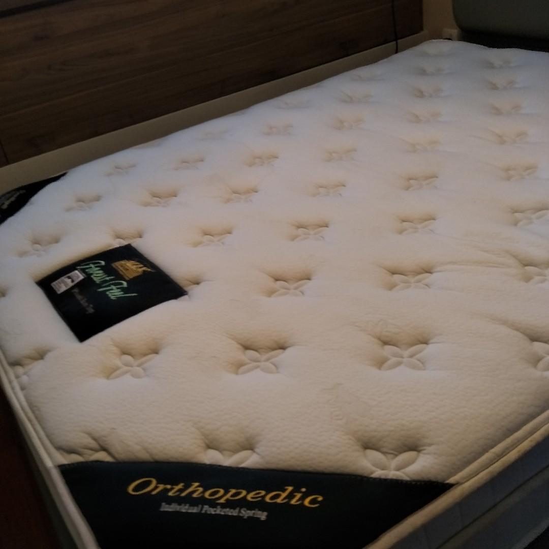 6-year old mattress with optional storage bed frame ... 6-year old mattress with optional storage bed frame ...