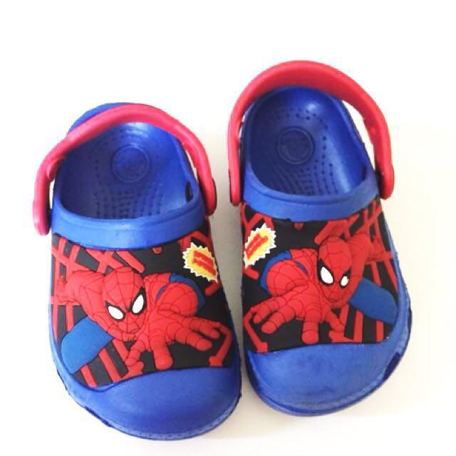 spiderman crocs size 9