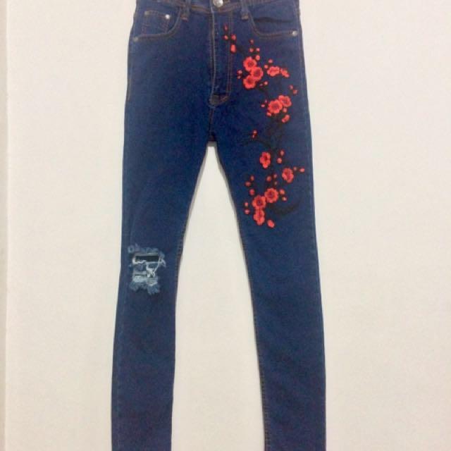 embroidered jeans forever 21
