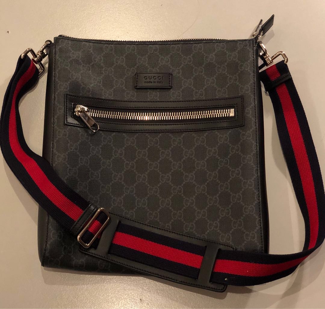 gucci supreme sling bag