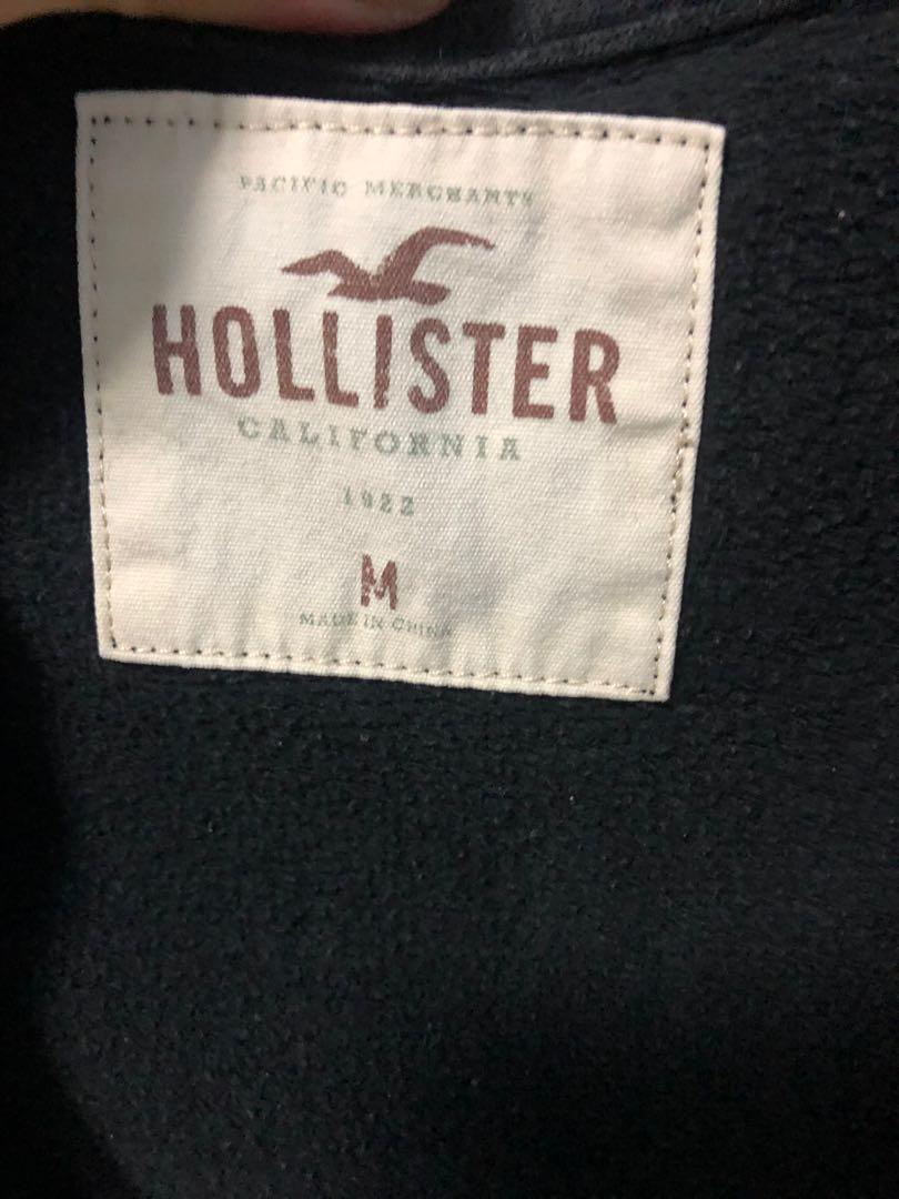 Hollister Hoodie Men s Fashion Tops Sets Hoodies on Carousell