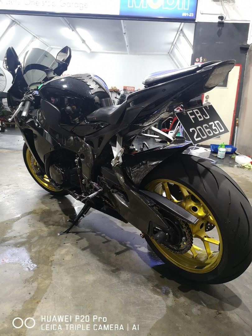 HONDA CBR1000RR 2024, Motorcycles, Motorcycles for Sale, Class 2 on Carousell