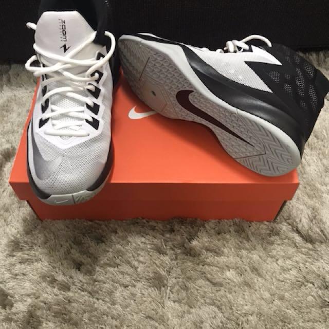 Nike zoom on sale division basketball shoes