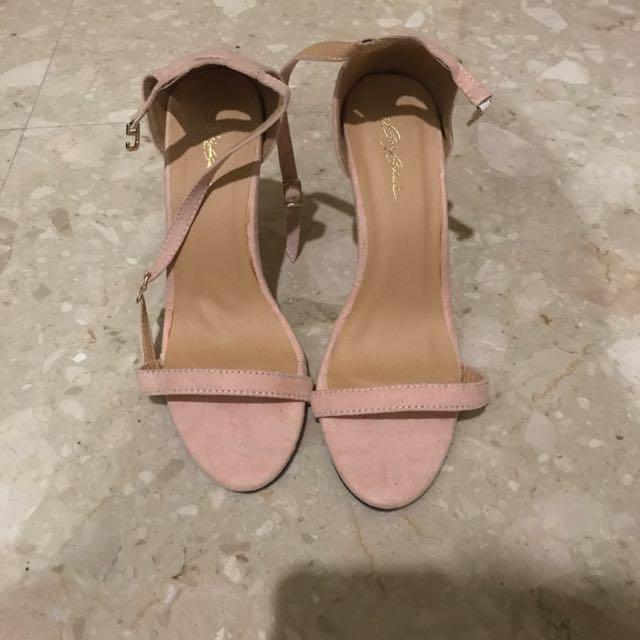 nude pink heel