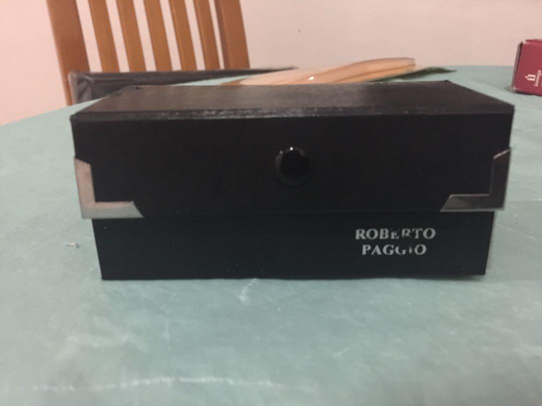 All Must Go Roberto Paggio Earings Set Women S Fashion Jewelry Organisers Earrings On Carousell