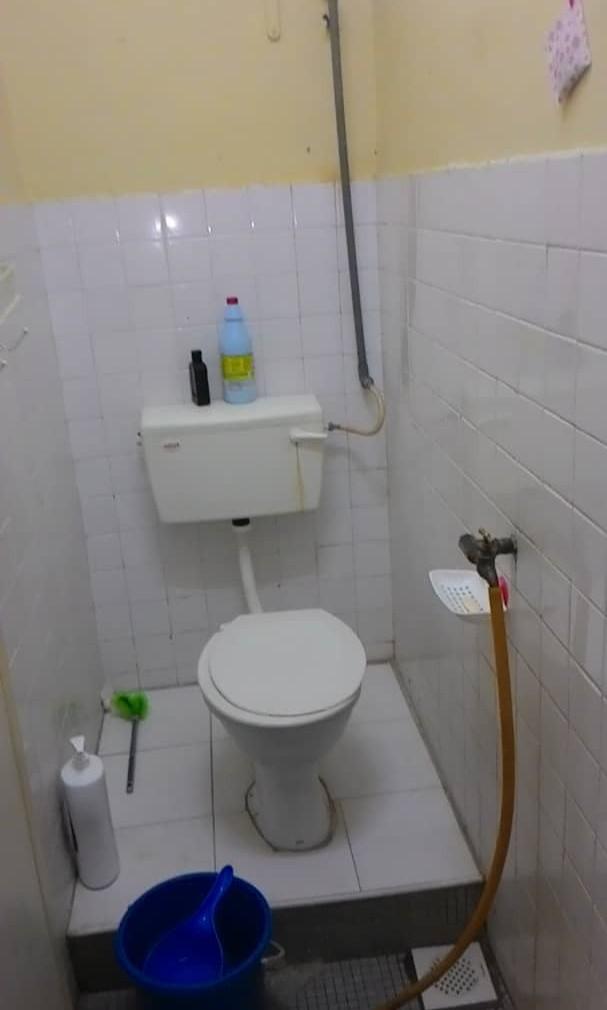 Bilik Mandi Rumah Teres Desainrumahid Com