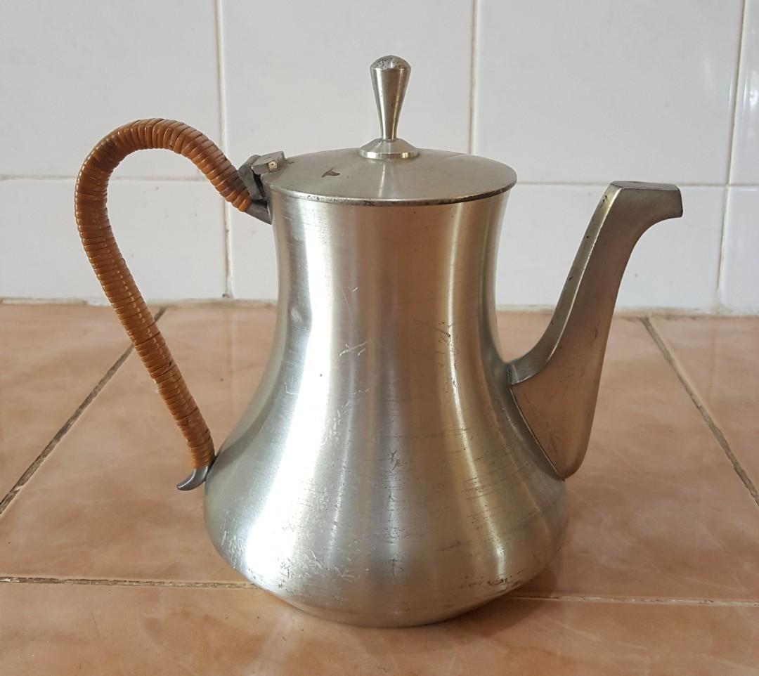 antique Selangor Pewter teapot, Furniture & Home Living, Home Decor