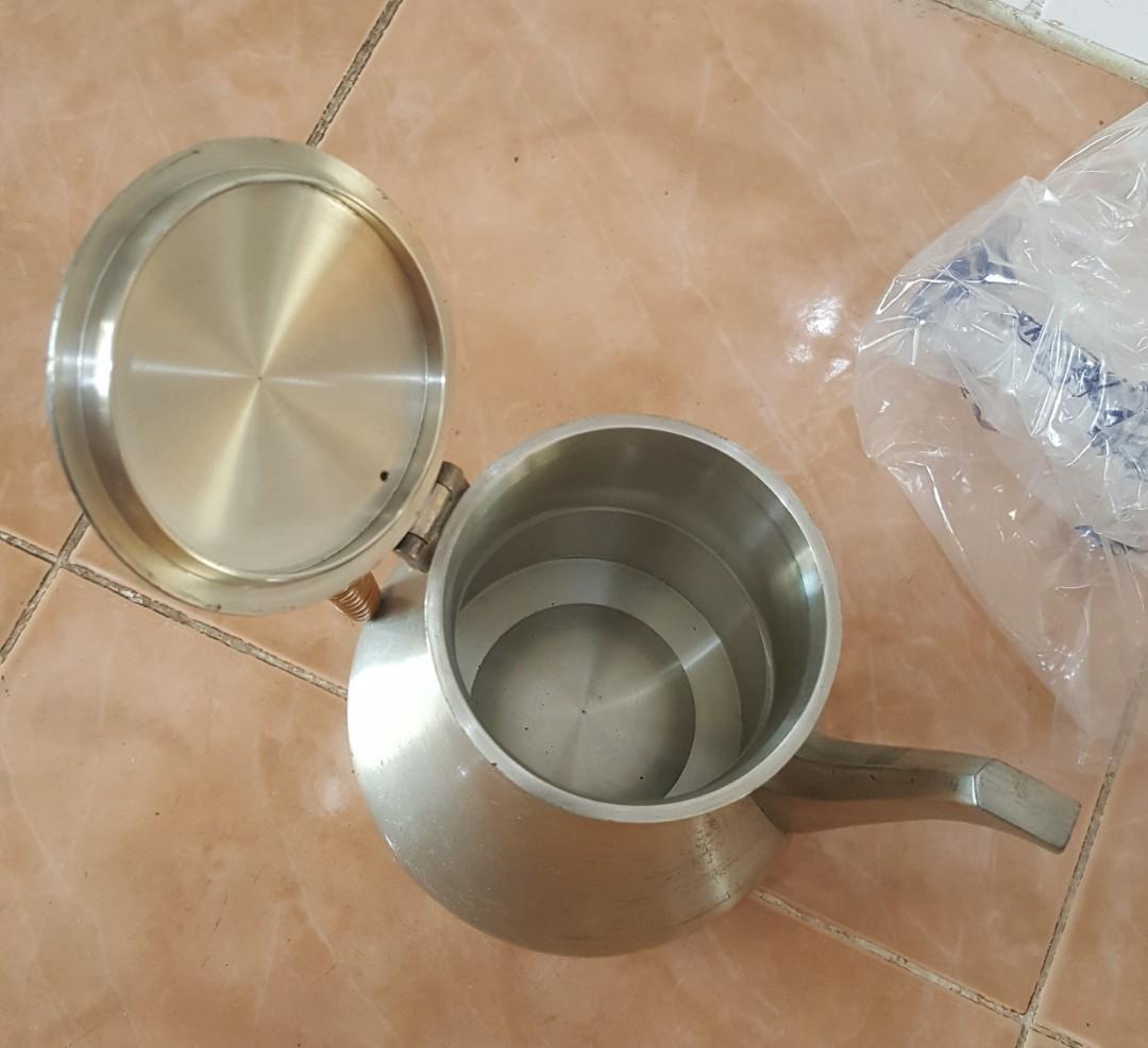 antique Selangor Pewter teapot, Furniture & Home Living, Home Decor