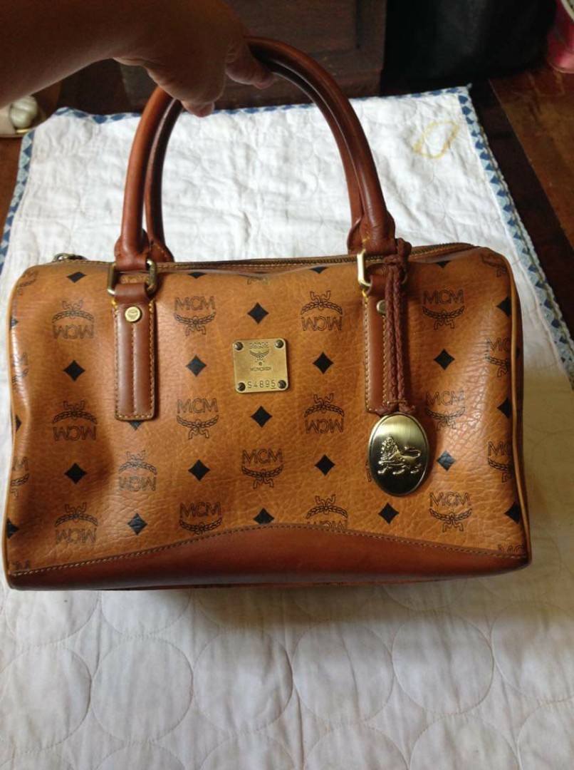 Authentic Flawless mcm doctor's bag, Women's Fashion, Bags & Wallets,  Cross-body Bags on Carousell