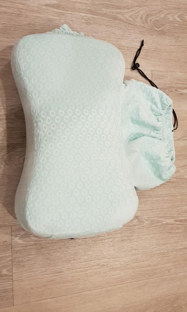 Nurgo travel 2025 nursing pillow
