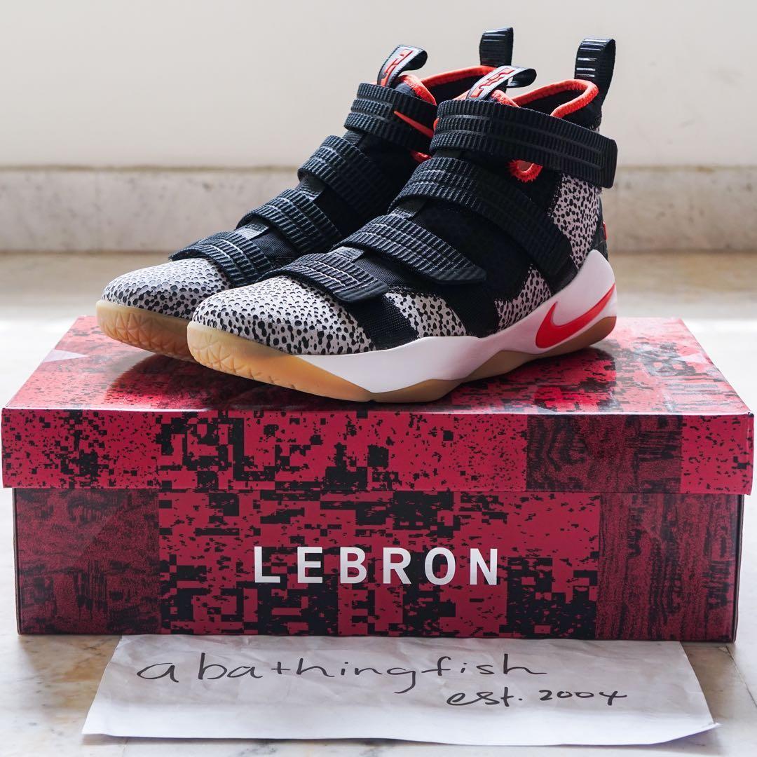 BNIB Nike LeBron Soldier XI Safari men s US9.5 UK8.5 EU43