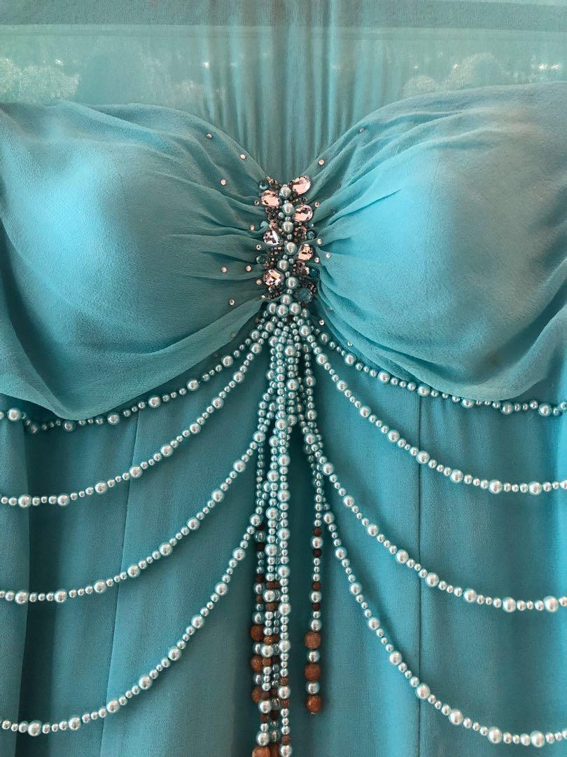 Calvin Thoo Custom made Dress, Women's Fashion, Muslimah Fashion