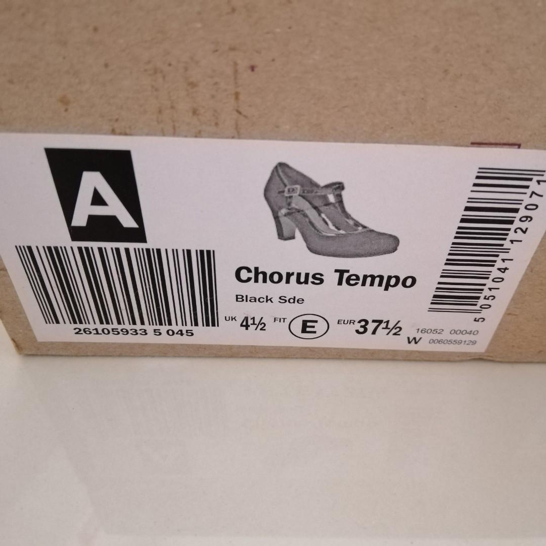 clarks free tempo