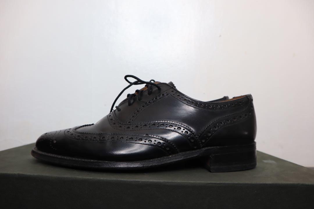 clarks wingtip shoes