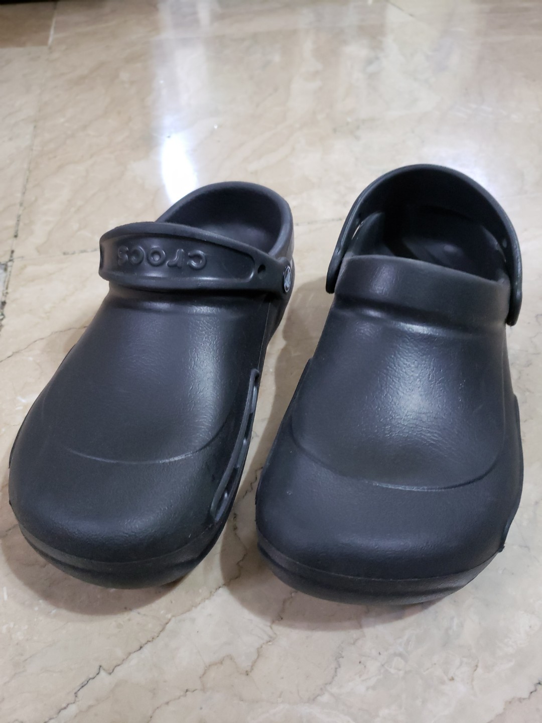 bistro crocs on sale on Crocs Bistro Work Sandals Men S Fashion Footwear Slippers Slides On Carousell