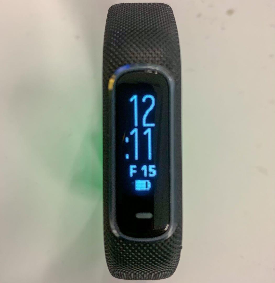 Garmin vivosmart on sale 4 black large