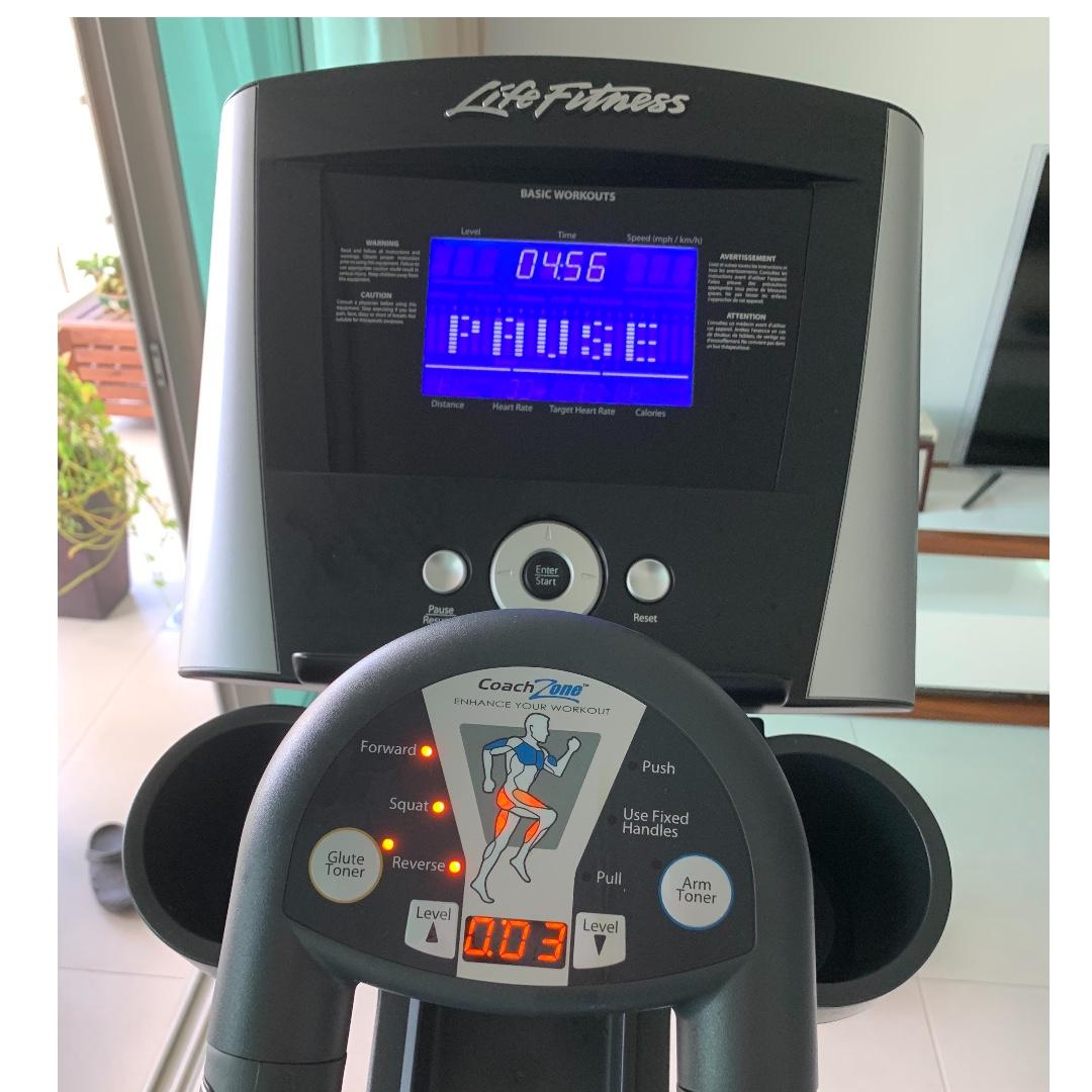 Life Fitness Elliptical X3 CrossTrainer, Sports Equipment, Exercise