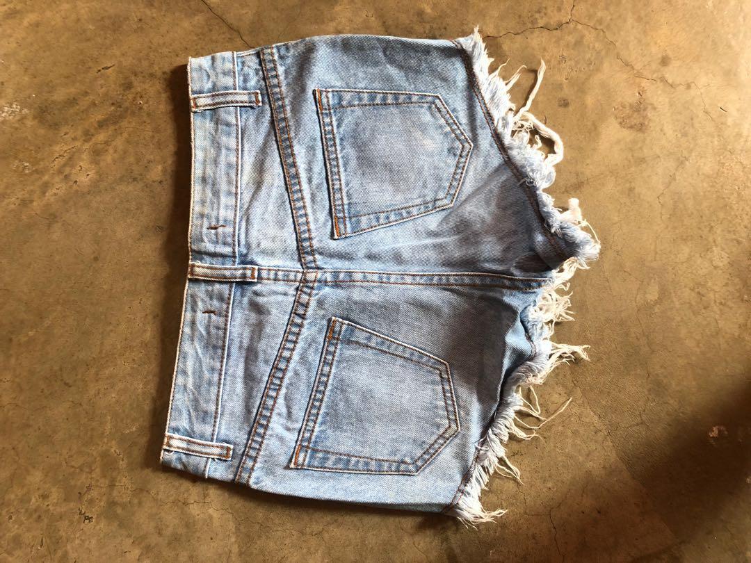 Maong Highwaist shorts (Category: Shorts) located in Manila. Submitted by gcrbear (Listing ID 216211033, Image 2). Description: .