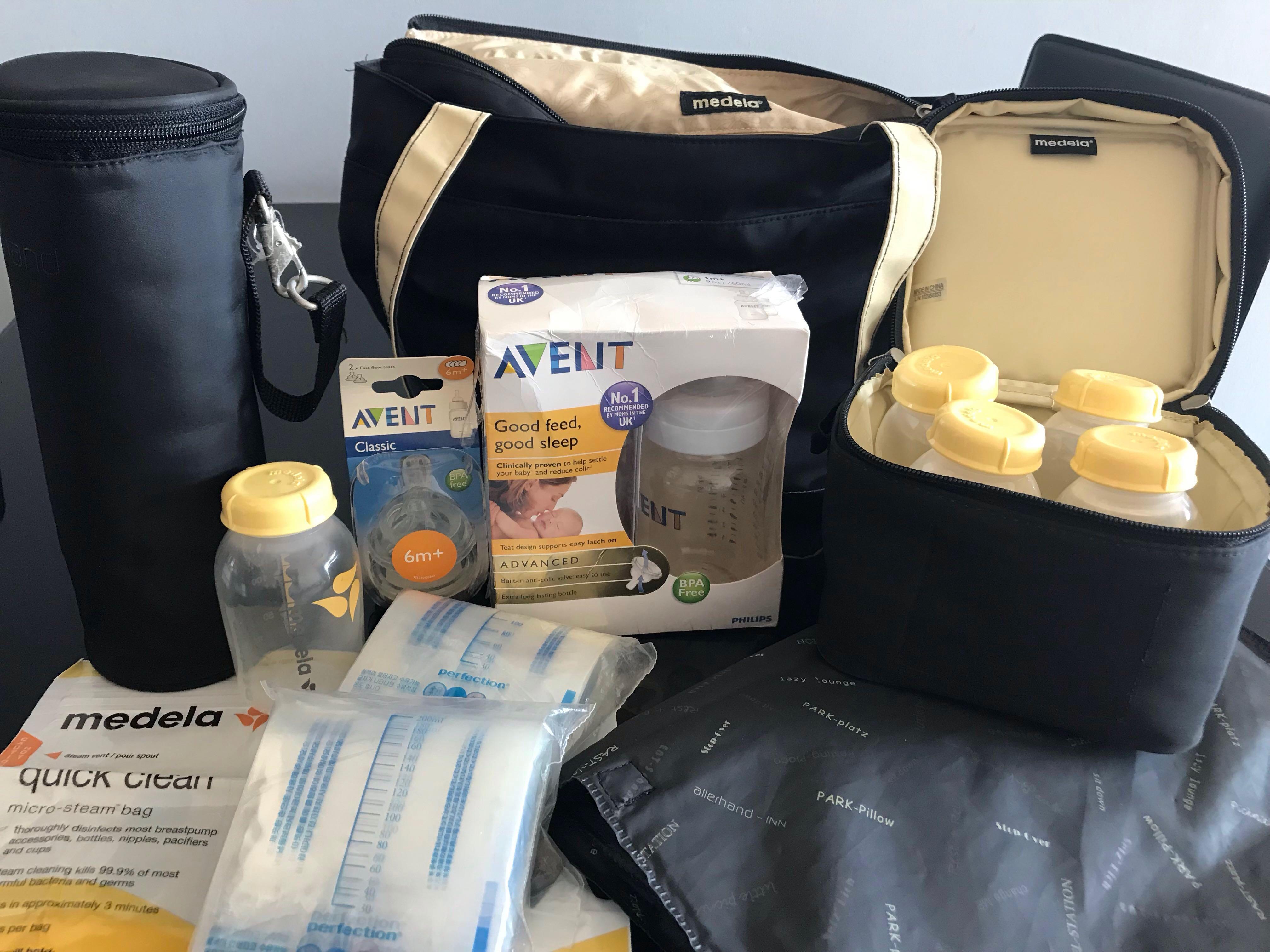 breastfeeding bottles with bags