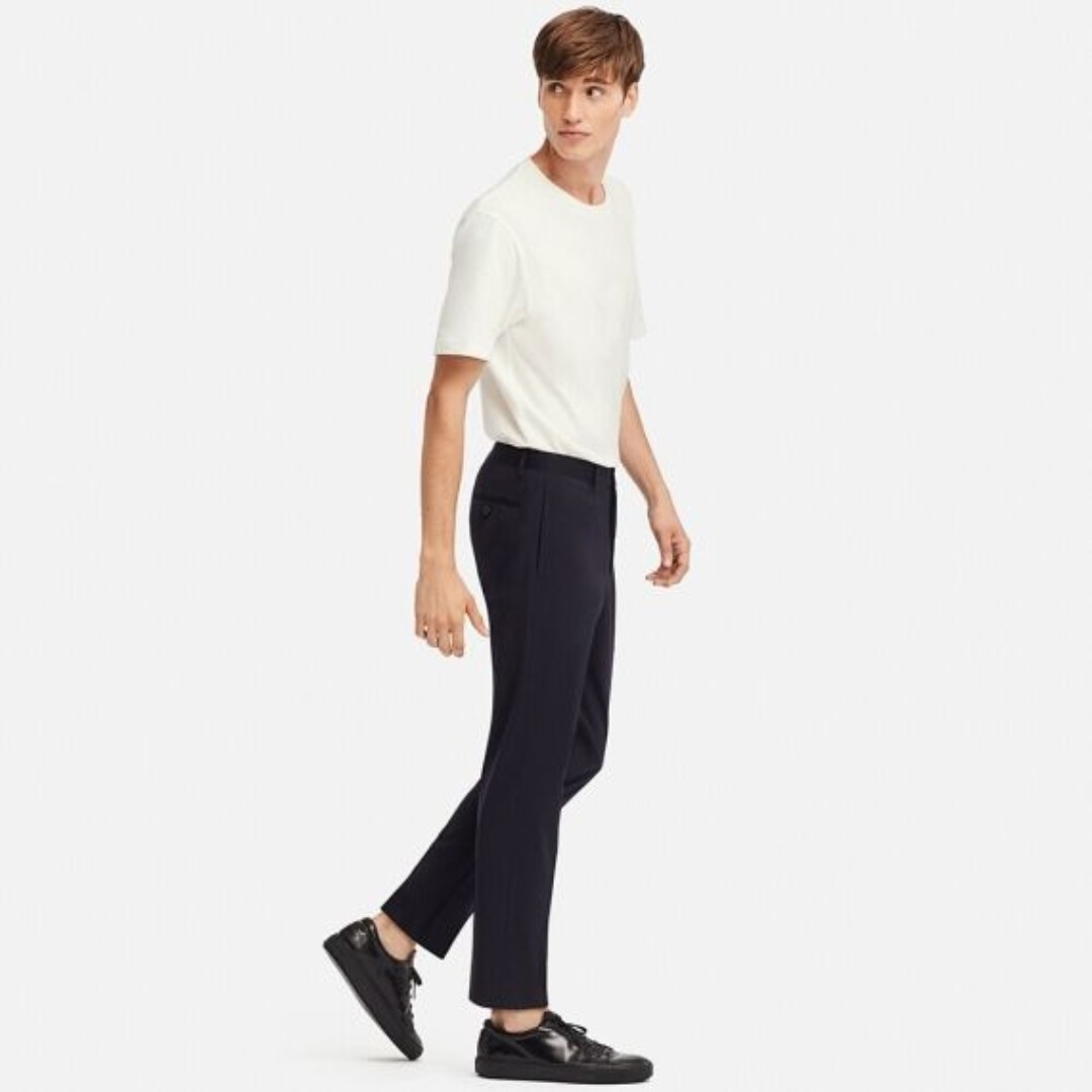 Women Uniqlo DRY-EX Ultra Stretch Active Ankle Pants, Women's Fashion,  Activewear on Carousell