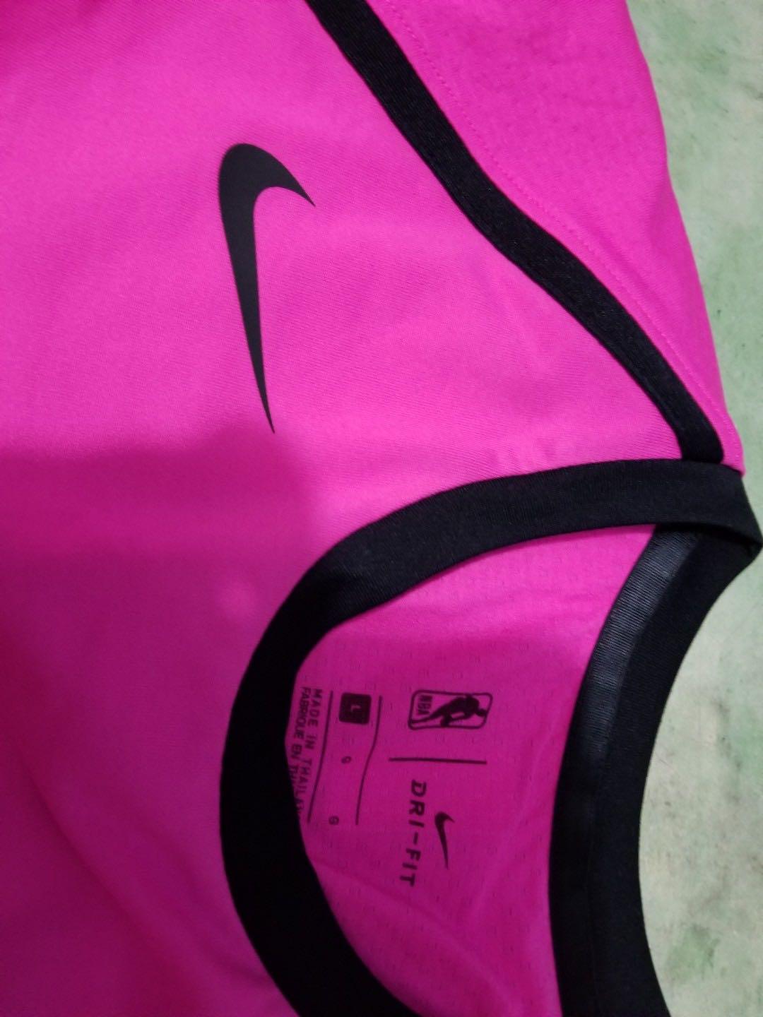 Men's Miami Heat Nike Pink City Edition Long Sleeve Shooting T-Shirt size L, 運動產品, 運動衫 - Carousell