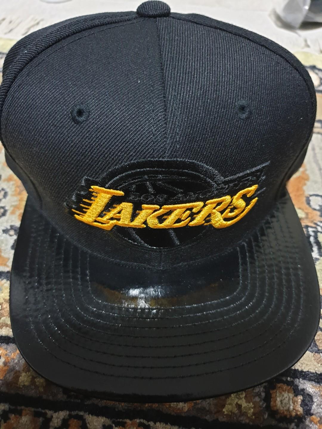 Mitchell And Ness La Lakers Snapback Cap Men S Fashion Accessories Caps Hats On Carousell