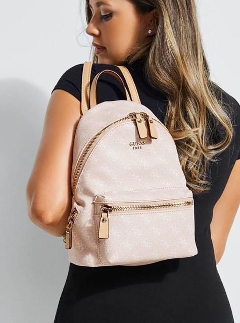 Leeza accommodant backpack