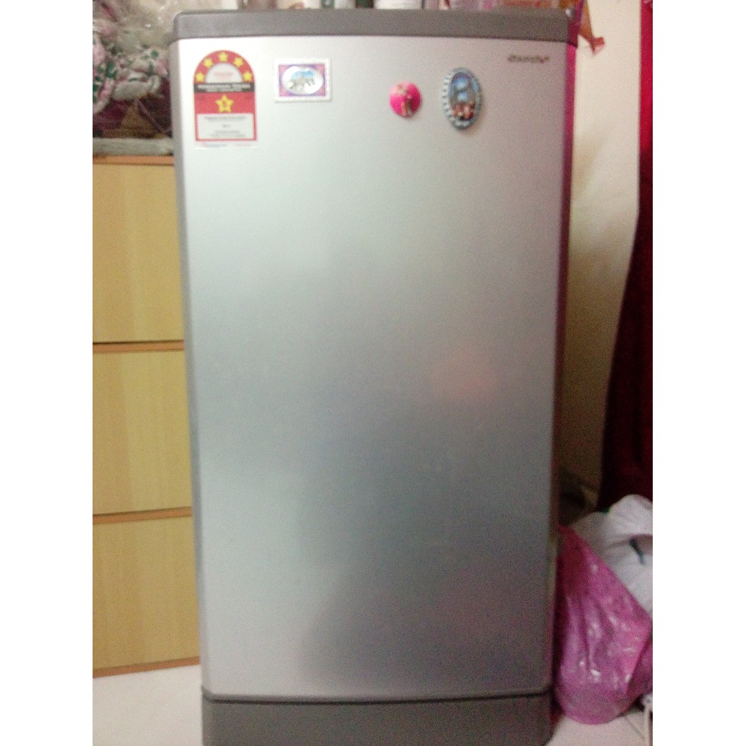 Peti Ais Sharp 1 Pintu Kitchen Appliances On Carousell