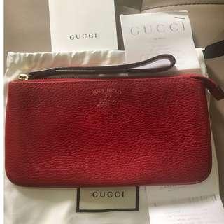 Gucci Clutch red pebble leather