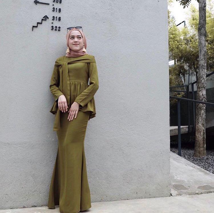 Baju Kurung Zahra Warna Zaitun Fesyen Wanita Pakaian Wanita Gaun Rok Di Carousell