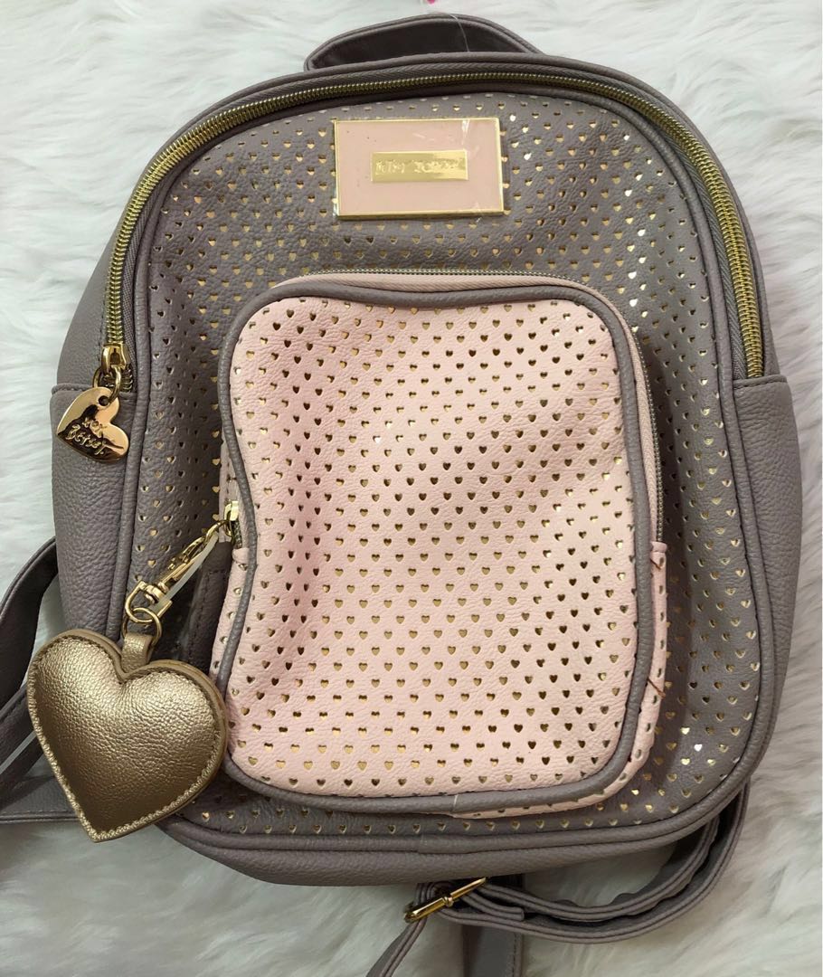 betsey johnson heart bag
