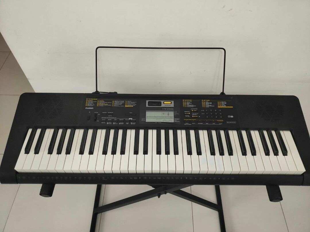 Casio Electronic Piano CTK 2400, Hobbies & Toys, Music & Media