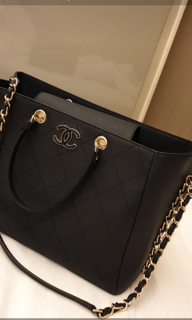 Chanel Large Shopping Bag Navy Blue Luxury Bags Wallets on