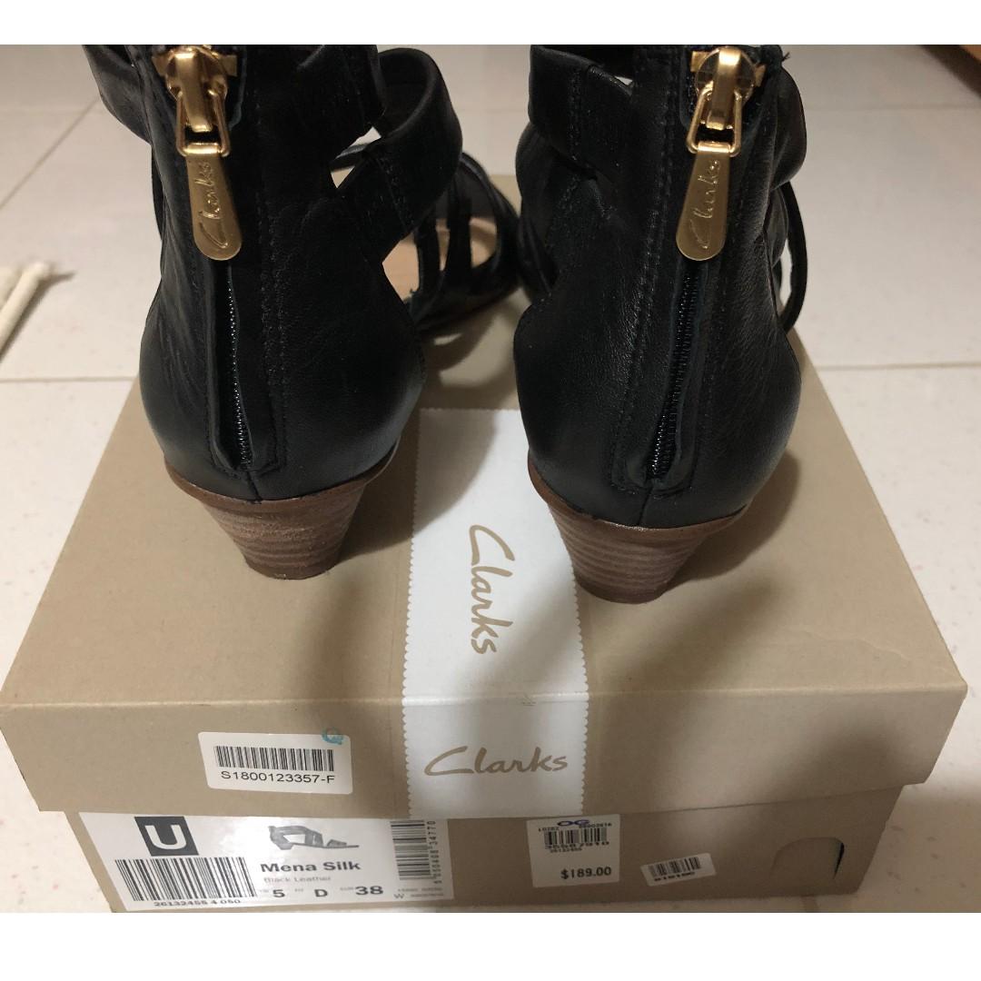 clarks low heel sandals