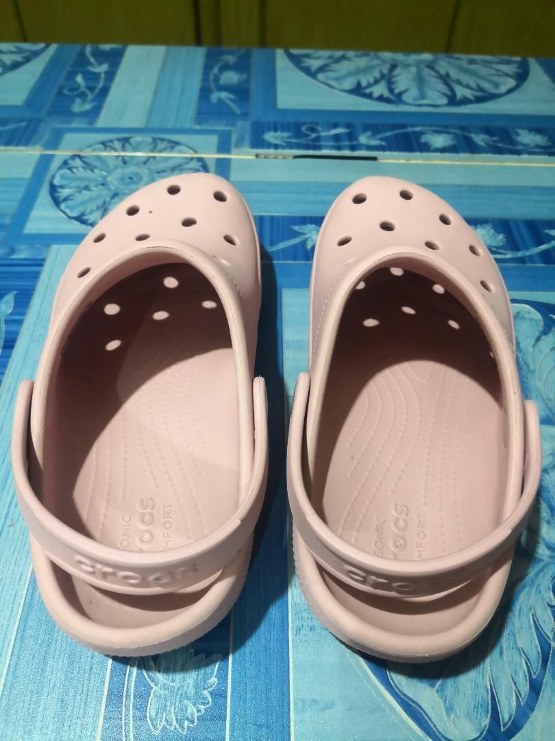CROCS COAST CLOG FOR WOMEN (Category: Sandals) located in Manila. Submitted by dyosa8 (Listing ID 216324518, Image 2). Description: CROCS COAST CLOG FOR WOMEN ☑️ EXCELLENT CONDITION ☑️ BOUGHT IN JAPAN ☑️ COLOR: PINK ☑️ SIZE: 8 ☑️ AUTHENTIC /ORIGINAL ☑️ MODE OF PAYMENT :CEBUANA OR BPI.