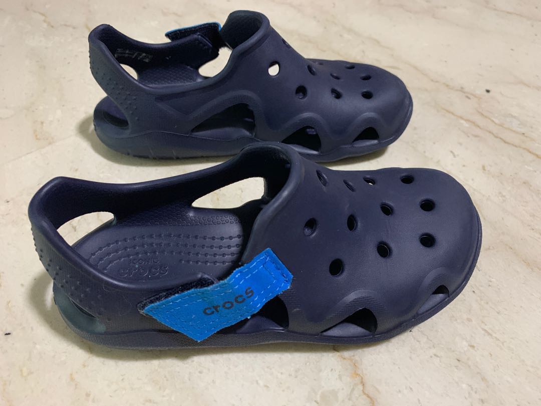 c13 size in crocs