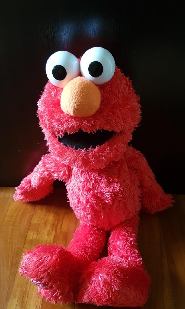 Elmo from Universal Studio Singapore, Hobbies & Toys, Toys & Games on ...