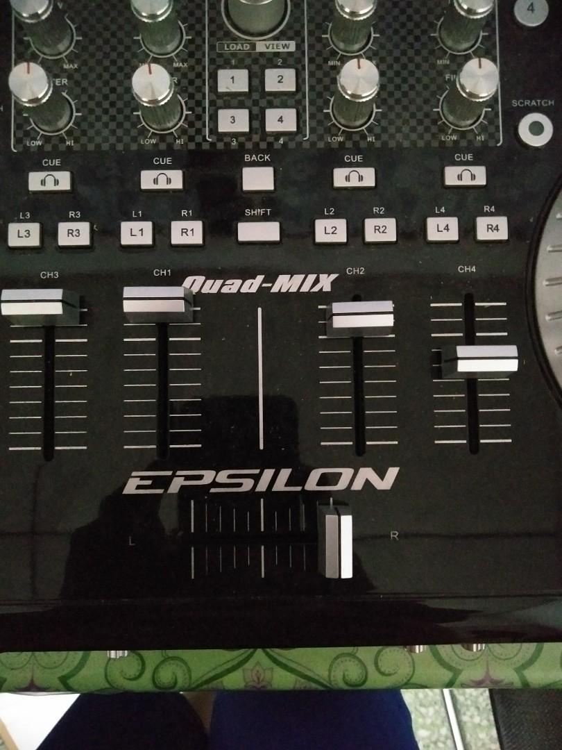 Epsilon QuadMix DJ Controller (VirtualDJ LE included), Hobbies & Toys