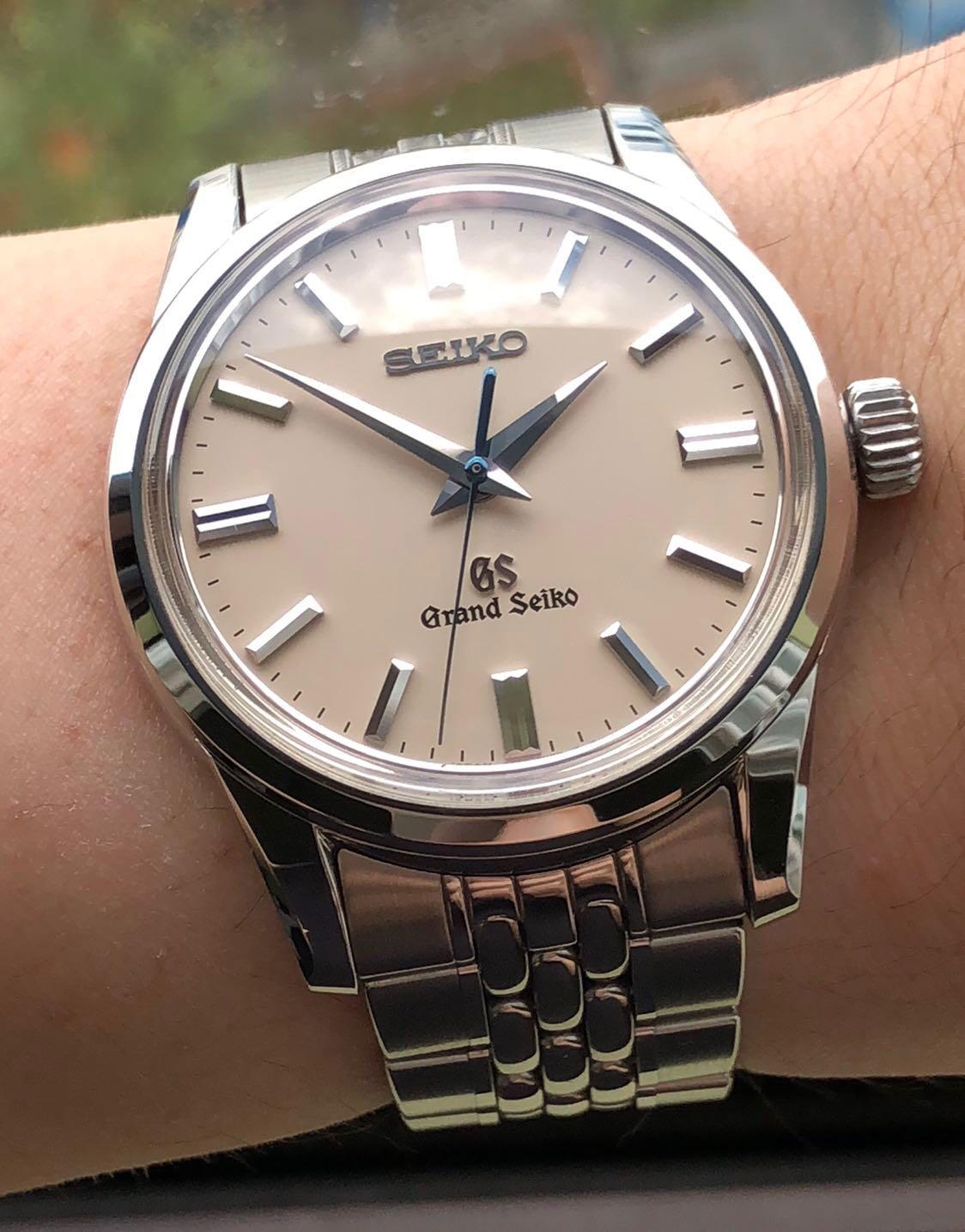 Grand Seiko mechanical SBGW035, Luxury, Watches on Carousell