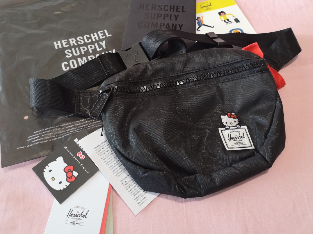 Herschel hello kitty hotsell hip pack