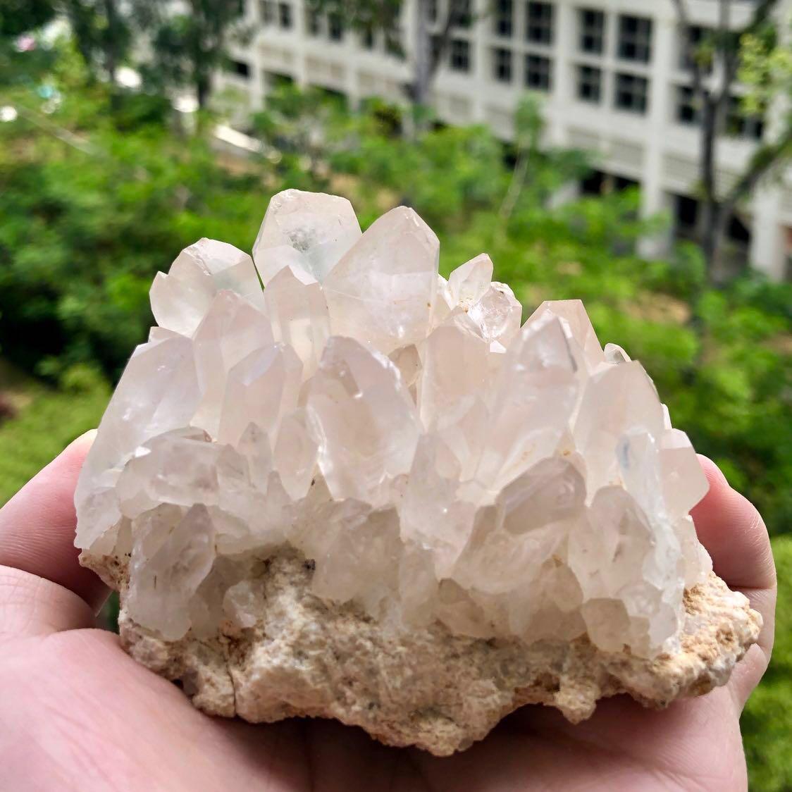 Himalayan Quartz Crystal Cluster Healing Crystal Vintage Collectibles Vintage Collectibles On Carousell