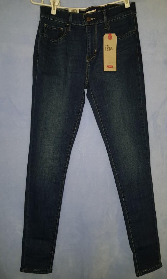 30x30 levis size