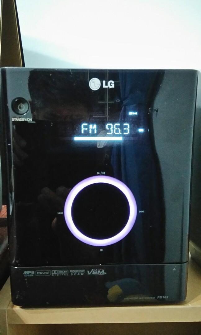 Partially spoilt :LG dvd cd micro hifi 