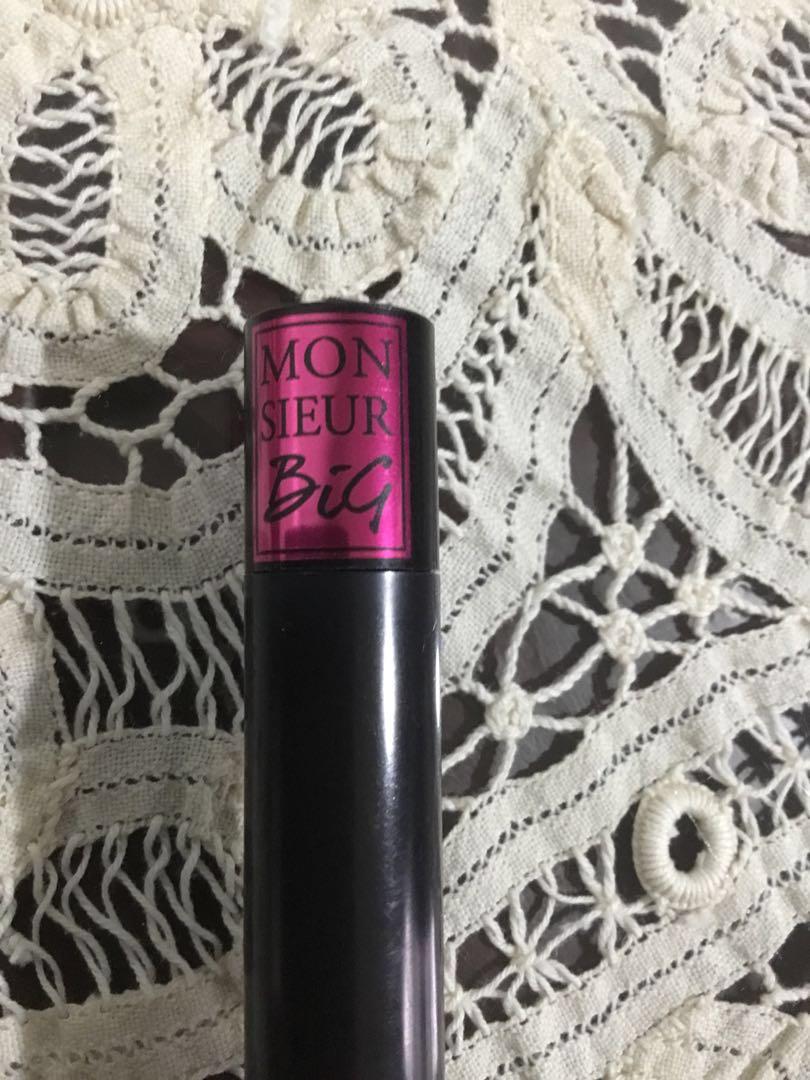 Make up bundle - estee lauder eyeshadow and lancome mascara (Category: Makeup) located in Taguig. Submitted by rmdee_1810 (Listing ID 216395086, Image 2). Description: Estee lauder eyeshadow and Lancome Monsieur Big Mascara Make up bundle! Mascara - 01 new black Eyeshadow - pure color envy 20 insolent ivory 19 amber intrigue 25 cheeky pink 2 ivory powder Authentic from US. The eyeshadow was part of the kit bought by my sister. The mascara was giv
