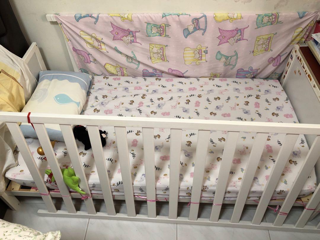 mothercare cot bed size