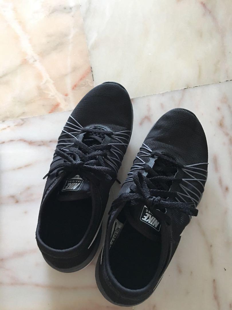 cheapest place to buy nike trainers