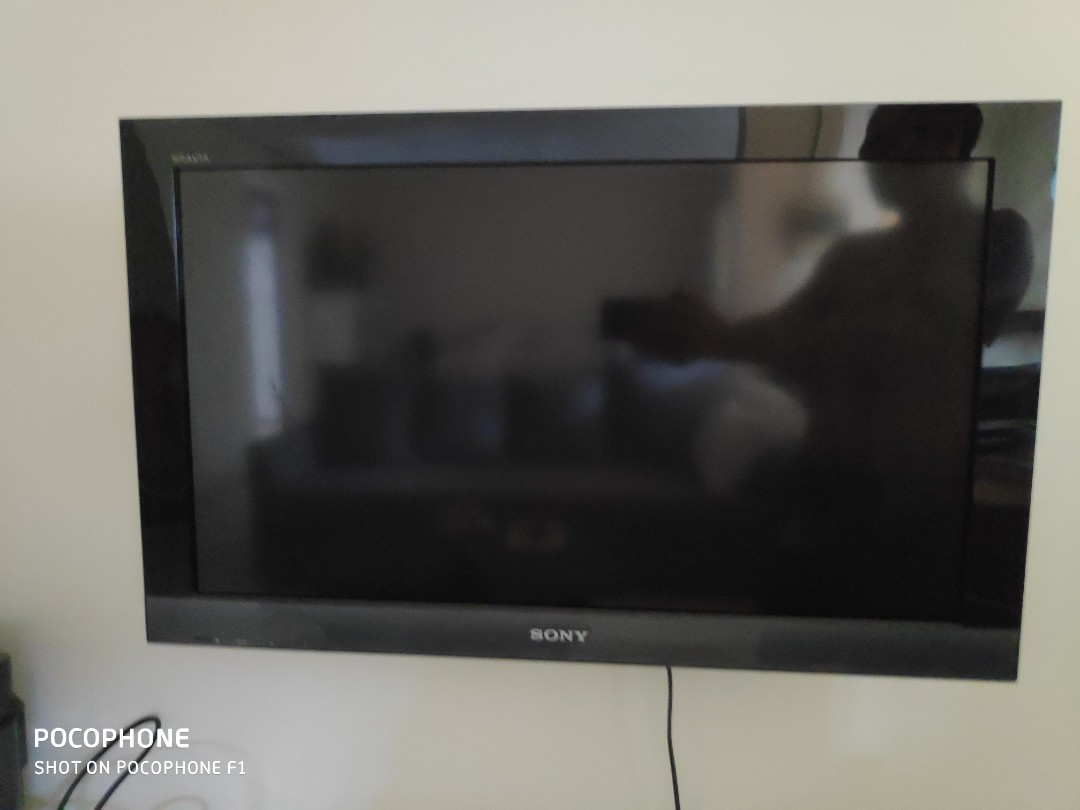 SONY KDL32EX400, Home Appliances, TVs & Entertainment Systems on Carousell