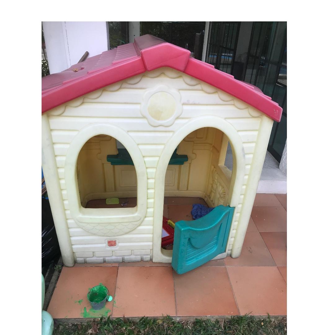 Step 2 cubby top house