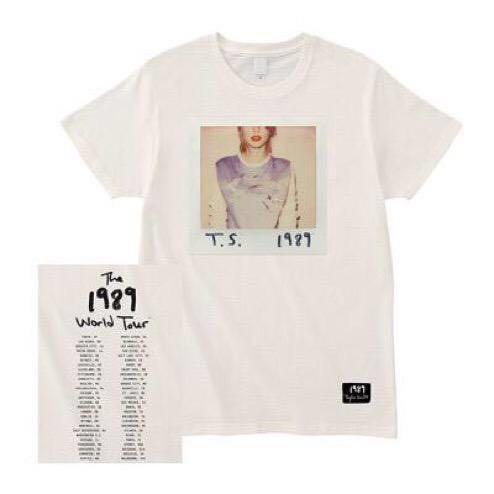 Taylor Swift 1989 Concert T-Shirt, Hobbies & Toys, Memorabilia &  Collectibles, Fan Merchandise On Carousell
